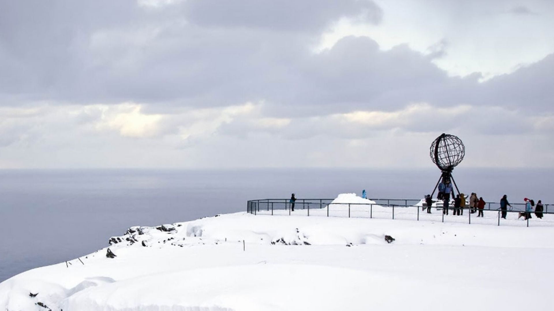 Balenes, Aurores i Cap Nord a l'hivern