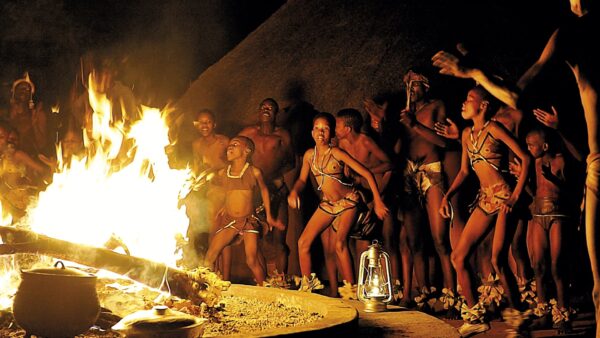Sudáfrica en Reserva Privada - Noche Tribal © Sebatana